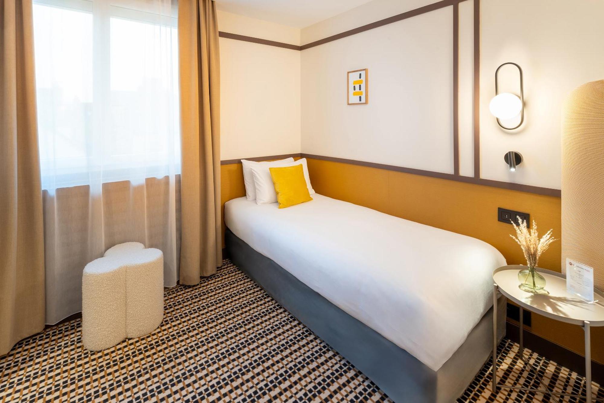 Best Western Plus Au Grand Saint Jean Beaune  Bagian luar foto